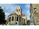 Church at Auvers-sur-Oise painted b Van Gogh